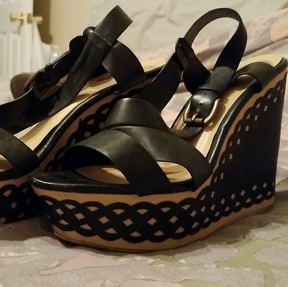 Womens shoes